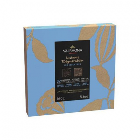 Box of 32 squares of 8 dark and milk Grand Cru chocolates 160 g