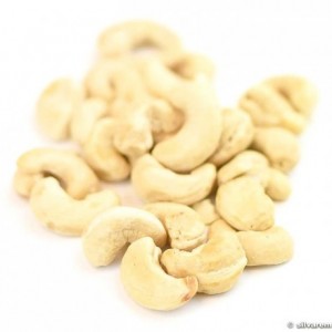Raw cashews 250 g
