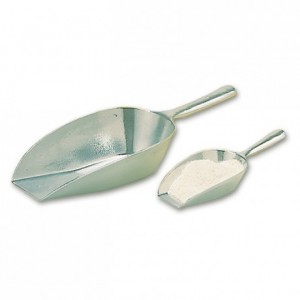 One-piece aluminium scoop L 185 mm