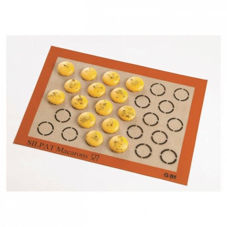Non-stick mat for 28 macaroons Ø 35 mm 375 x 275 mm